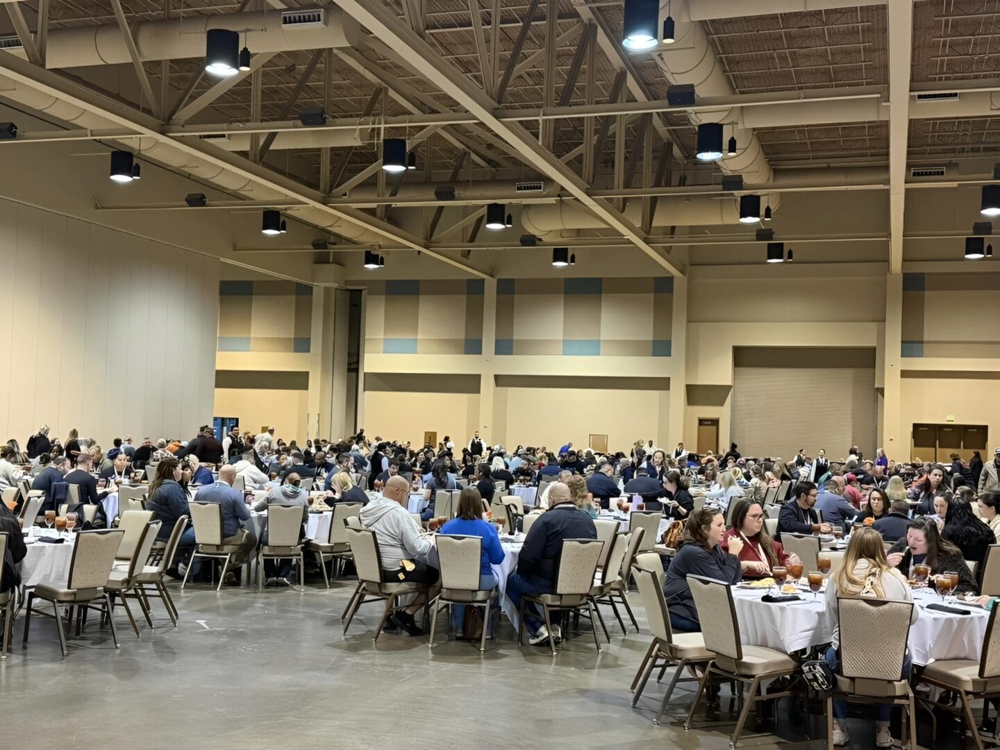 Large event with numerous attendees dining
